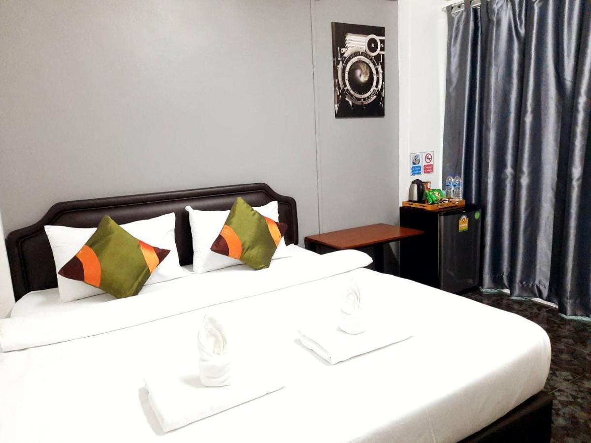 Ada Apartment - อาดา อพาร์ทเมนท์ Бангкок Экстерьер фото