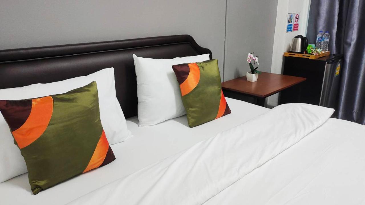 Ada Apartment - อาดา อพาร์ทเมนท์ Бангкок Экстерьер фото