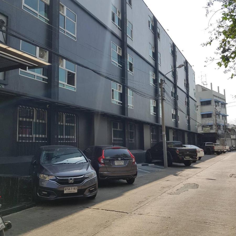 Ada Apartment - อาดา อพาร์ทเมนท์ Бангкок Экстерьер фото