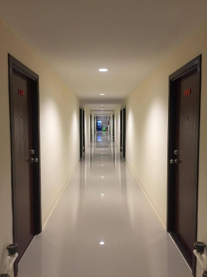 Ada Apartment - อาดา อพาร์ทเมนท์ Бангкок Экстерьер фото