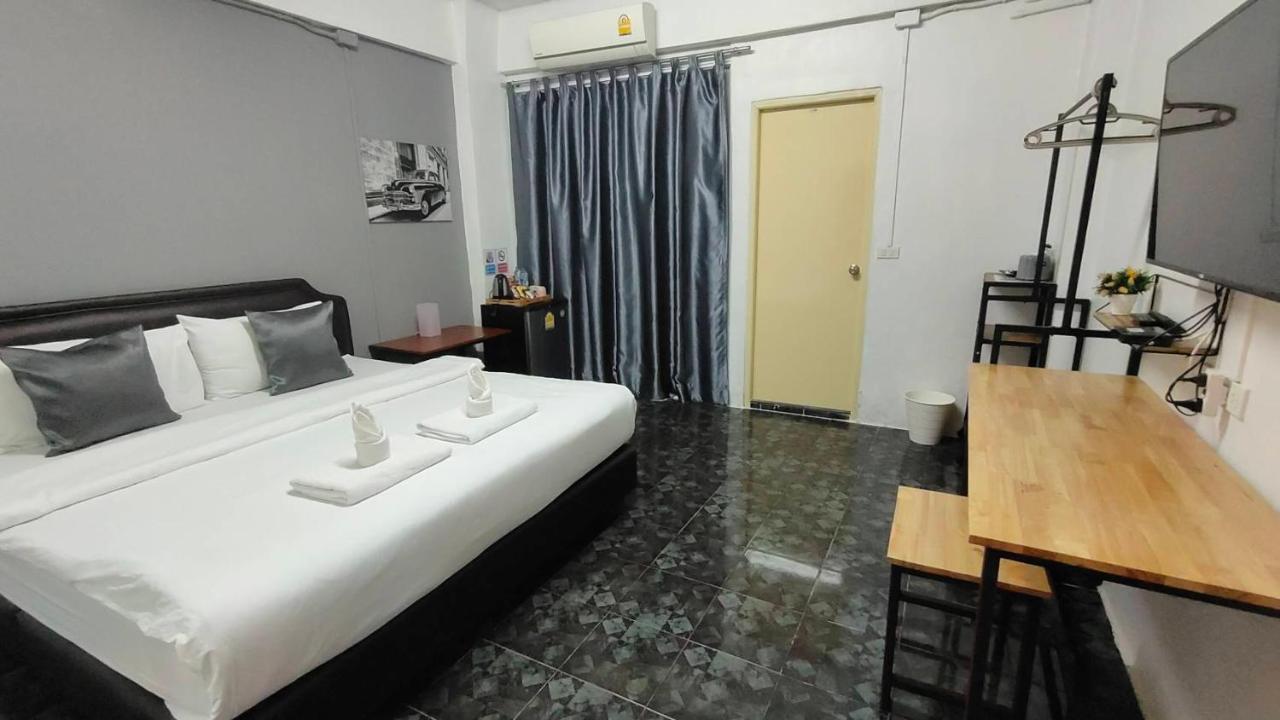 Ada Apartment - อาดา อพาร์ทเมนท์ Бангкок Экстерьер фото